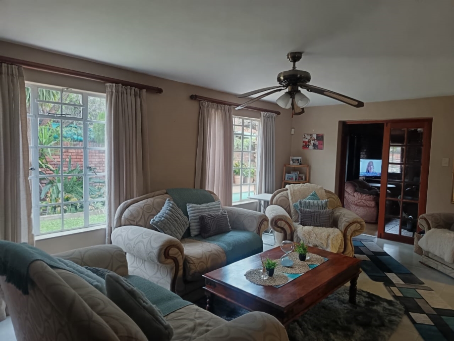 4 Bedroom Property for Sale in Roylglen Gardens Northern Cape